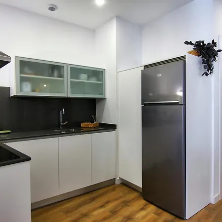 Almada - Calle Alfonso - Plaza Sas