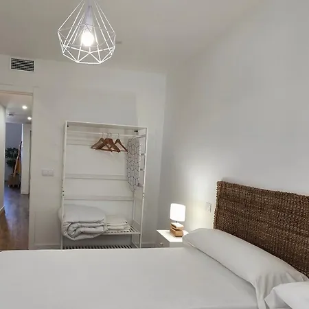 Almada - Calle Alfonso - Plaza Sas