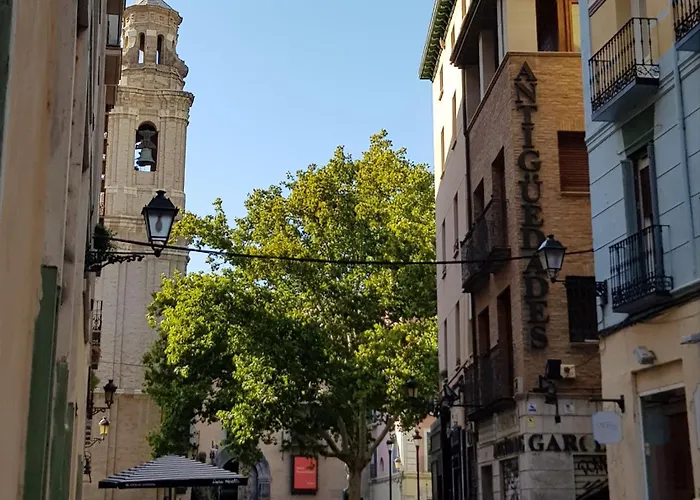 Almada - Calle Alfonso - Plaza Sas